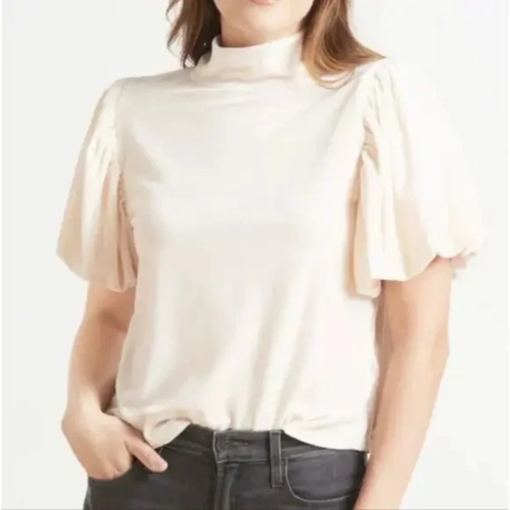 Free People Claudia Velvet Puff Sleeve Blouse in Champagne Toast Sz M